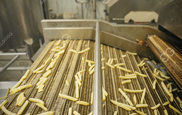 آلة تجهيز البطاطس المقلية