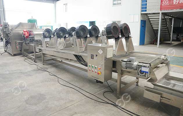 Chaîne de production de couennes de porc